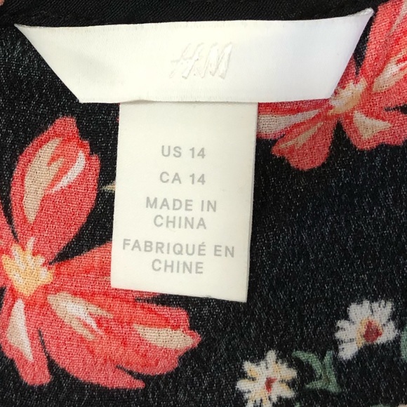 (3/40$) floral blouse - Picture 4 of 4